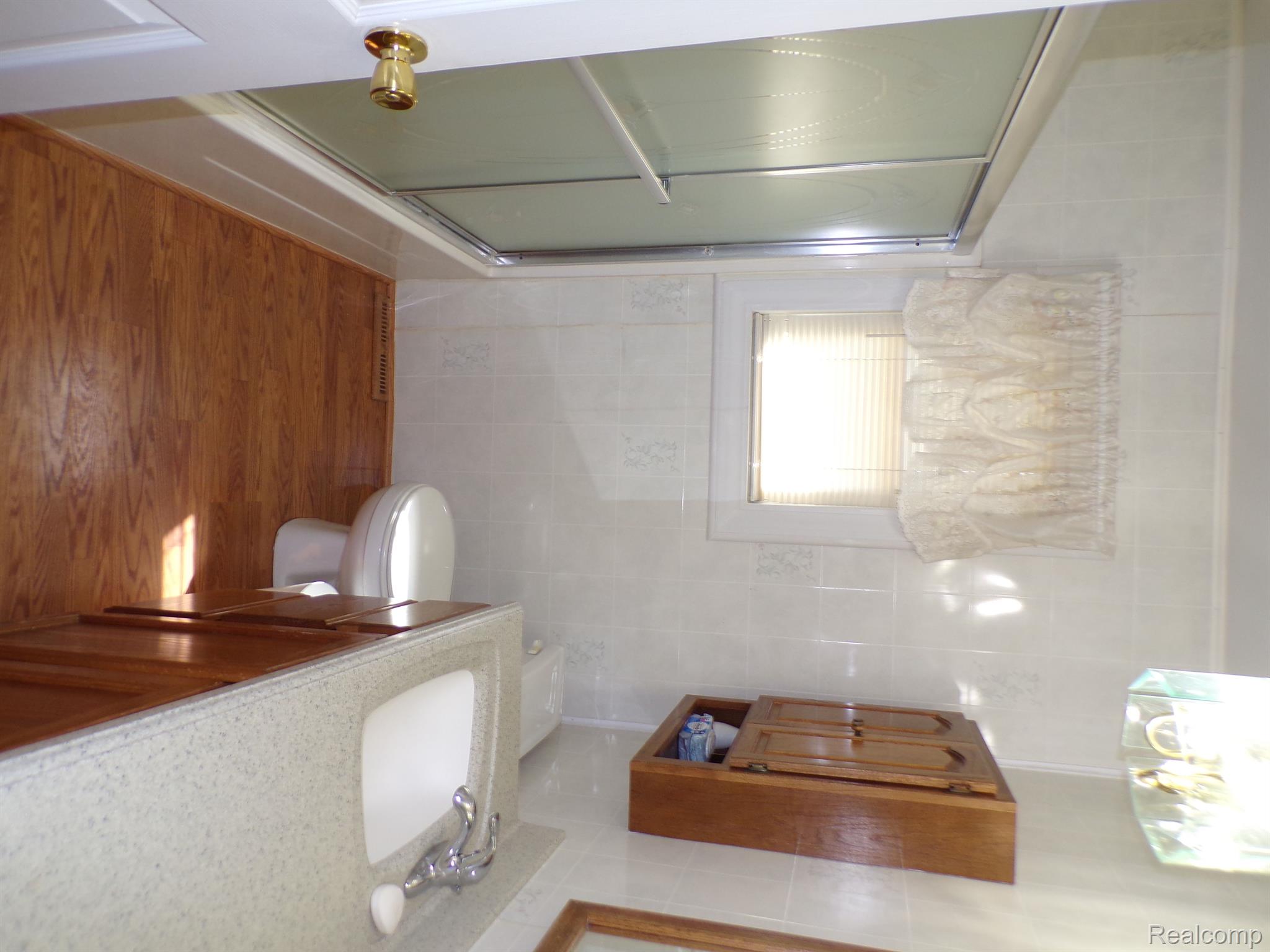 40543 Alden Road Belleville, MI 48111 - Photo 18 of 25 full bath 2
