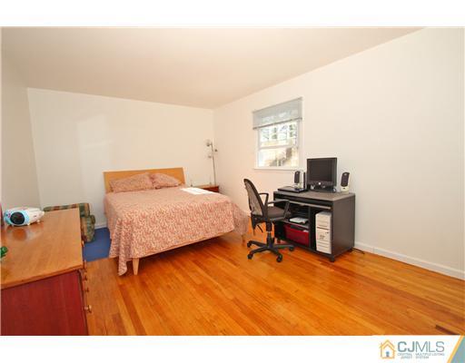 393 Sherman Road North Brunswick, NJ 08902 - Photo 19 of 25 Gallery Image 19
