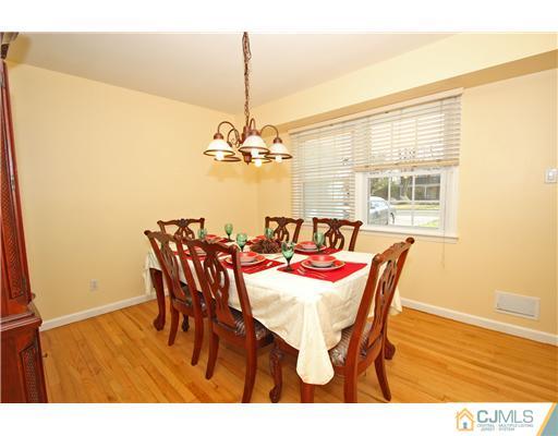 393 Sherman Road North Brunswick, NJ 08902 - Photo 7 of 25 Gallery Image 7