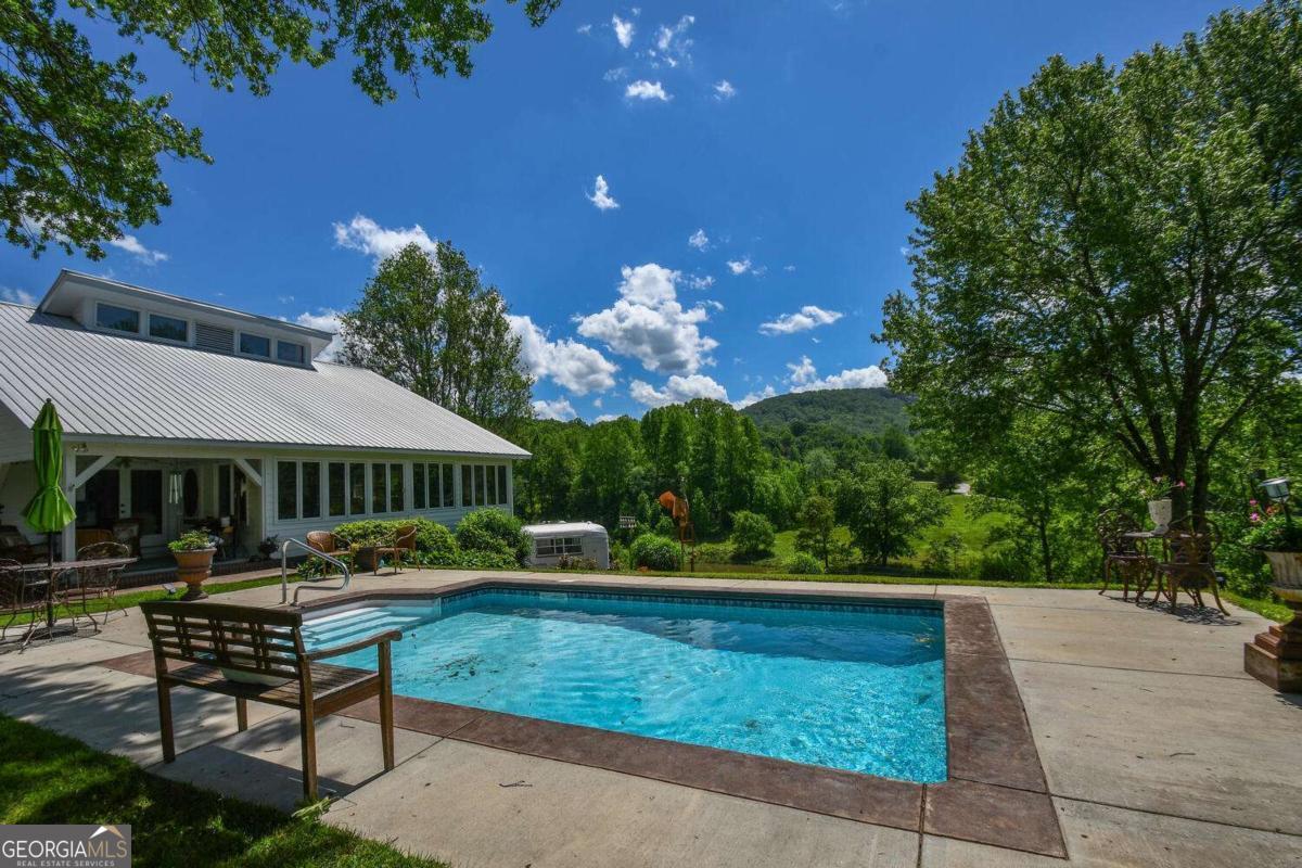 708 Hub Tatum Road Sautee Nacoochee, GA 30571 - Photo 2 of 100