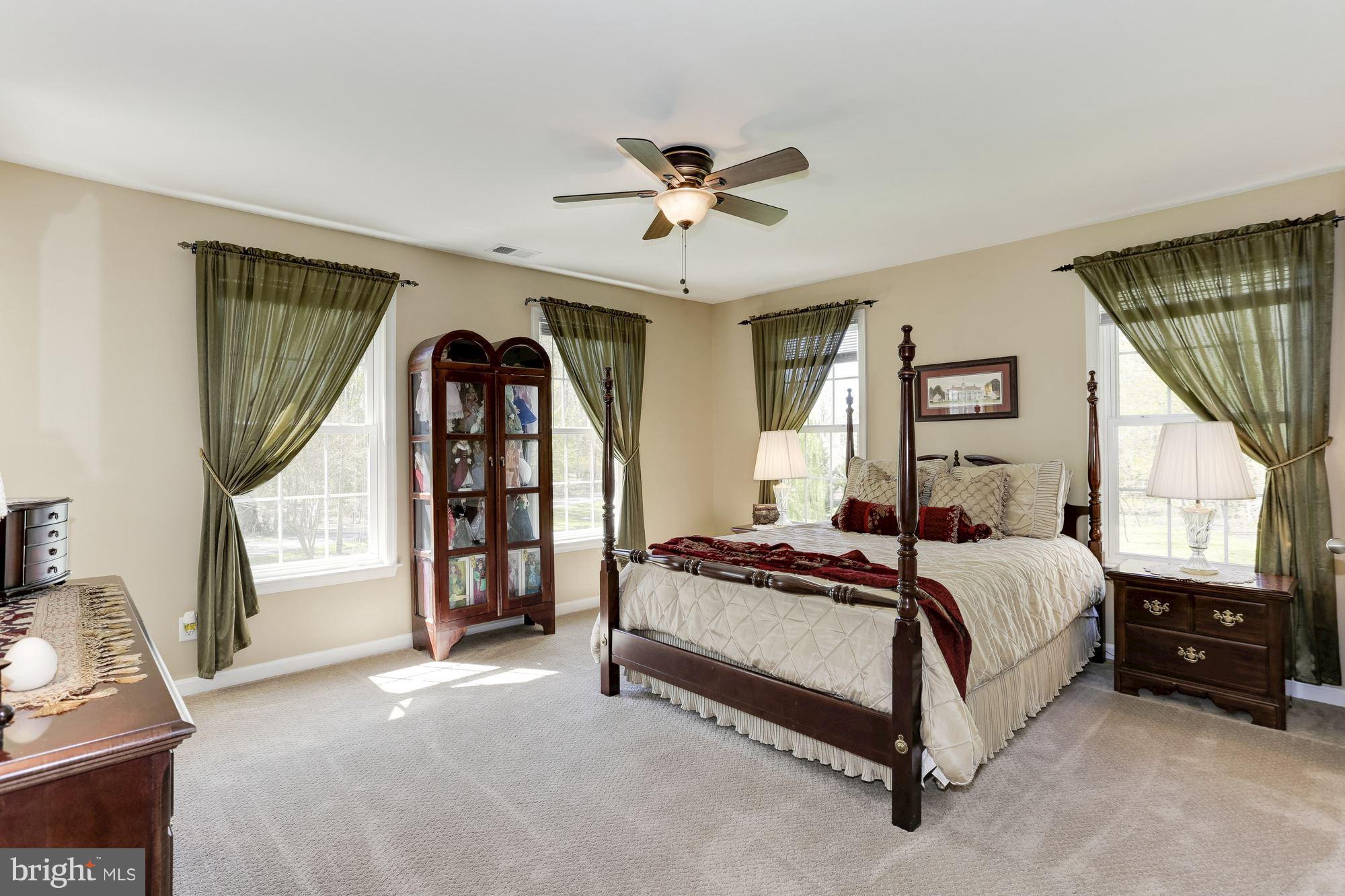 153 Likes Road Edgewater, MD 21037 - Photo 22 of 29 Bedroom