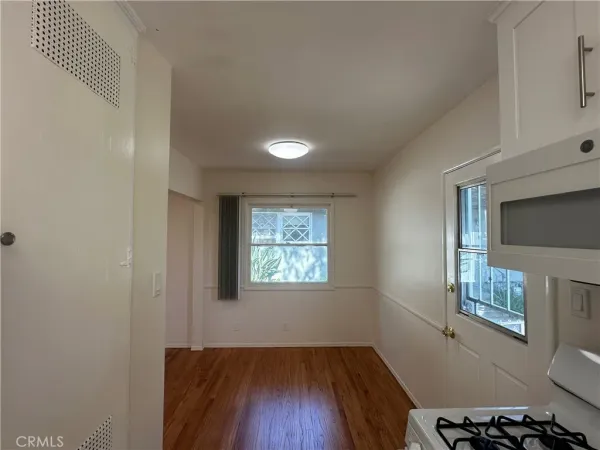 $3,300 | 1808 Oakwood Avenue, Unit 8, Glendale, CA 91208