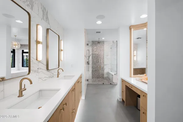 $18,000 | 5841 North Echo Canyon Circle, Phoenix, AZ 85251