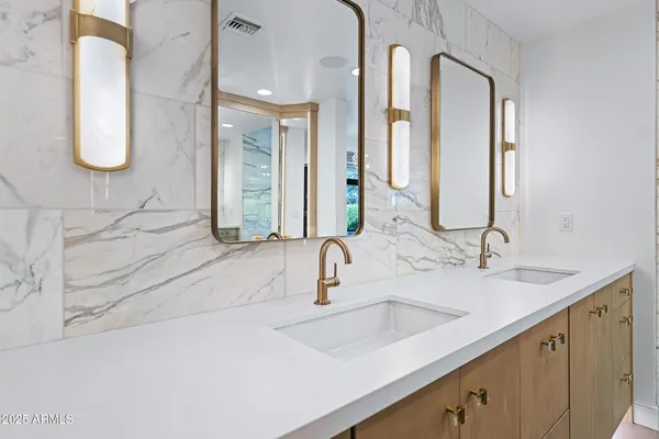 $18,000 | 5841 North Echo Canyon Circle, Phoenix, AZ 85251