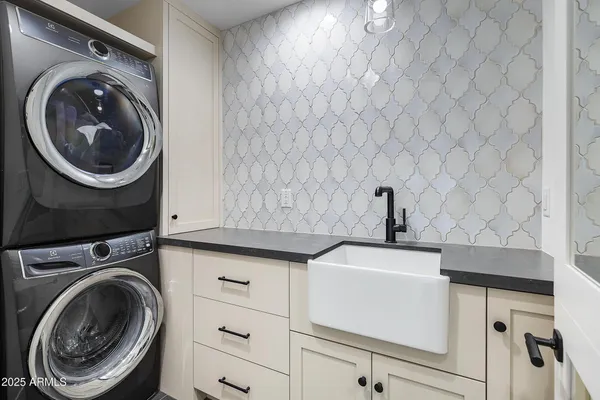 $18,000 | 5841 North Echo Canyon Circle, Phoenix, AZ 85251