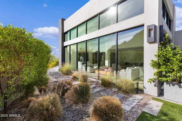 $18,000 | 5841 North Echo Canyon Circle, Phoenix, AZ 85251