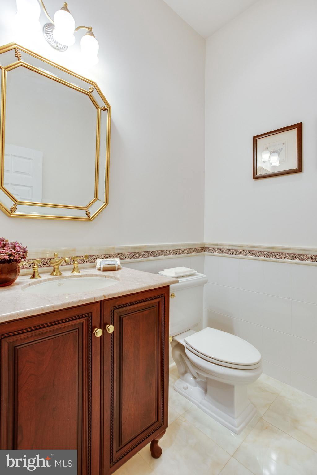 10301 Dunfries Road Vienna, VA 22181 - Photo 45 of 106 First Main Floor Powder Room