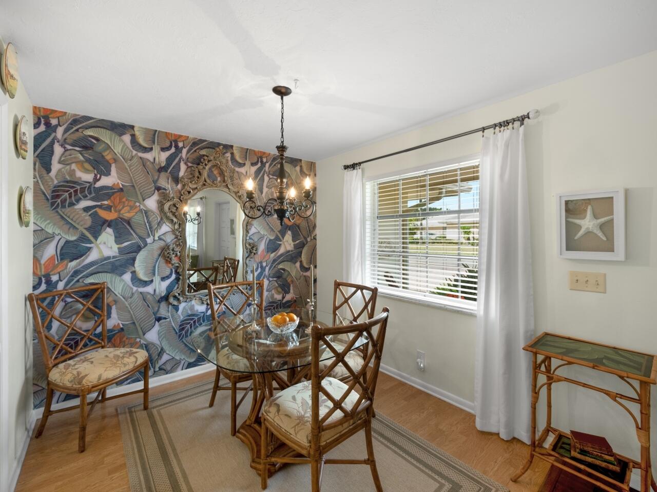 8574 Southeast Seagrape Way Hobe Sound, FL 33455 - Photo 11 of 38 Dining Room