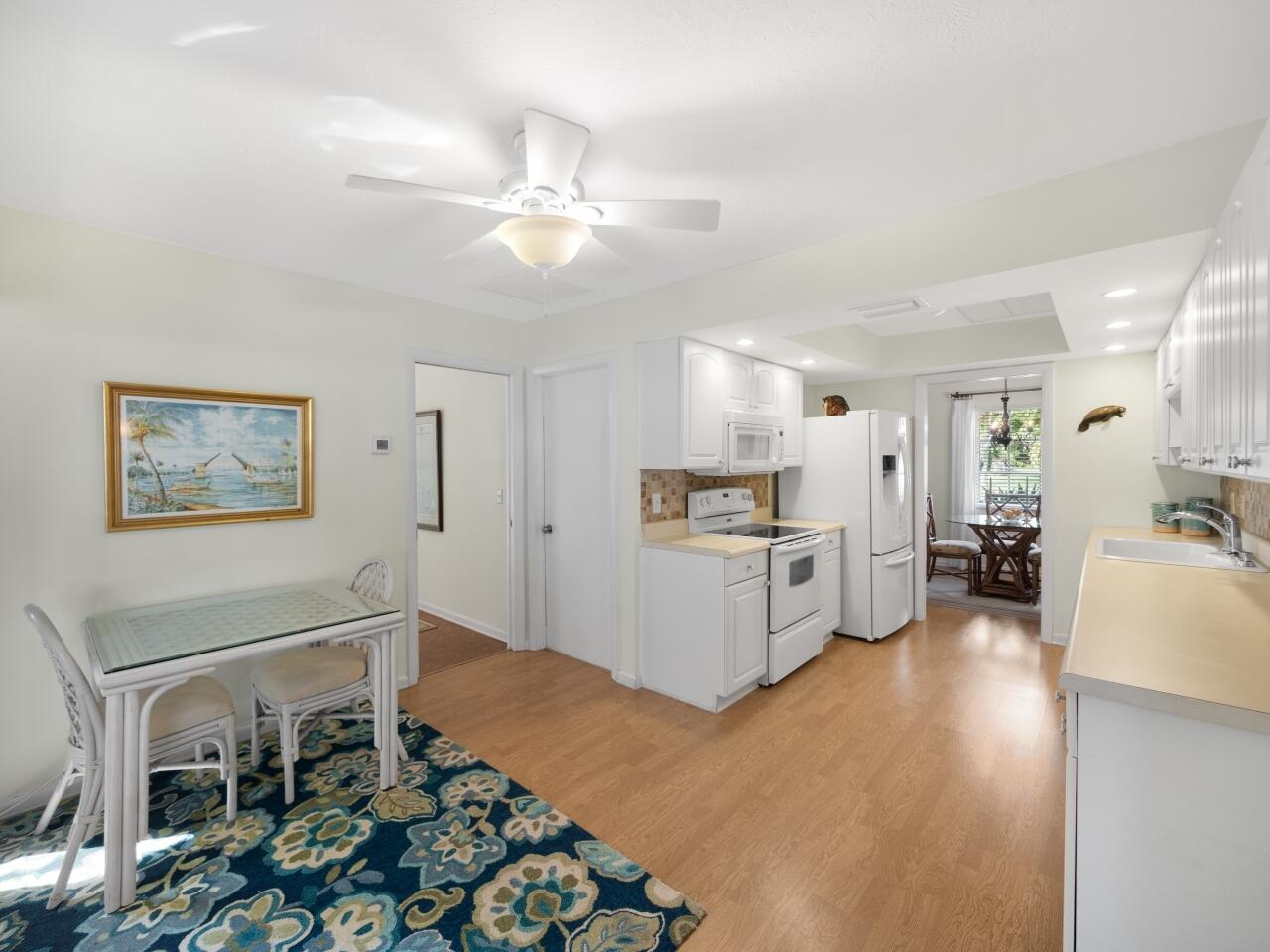 8574 Southeast Seagrape Way Hobe Sound, FL 33455 - Photo 15 of 38 Breakfast nook