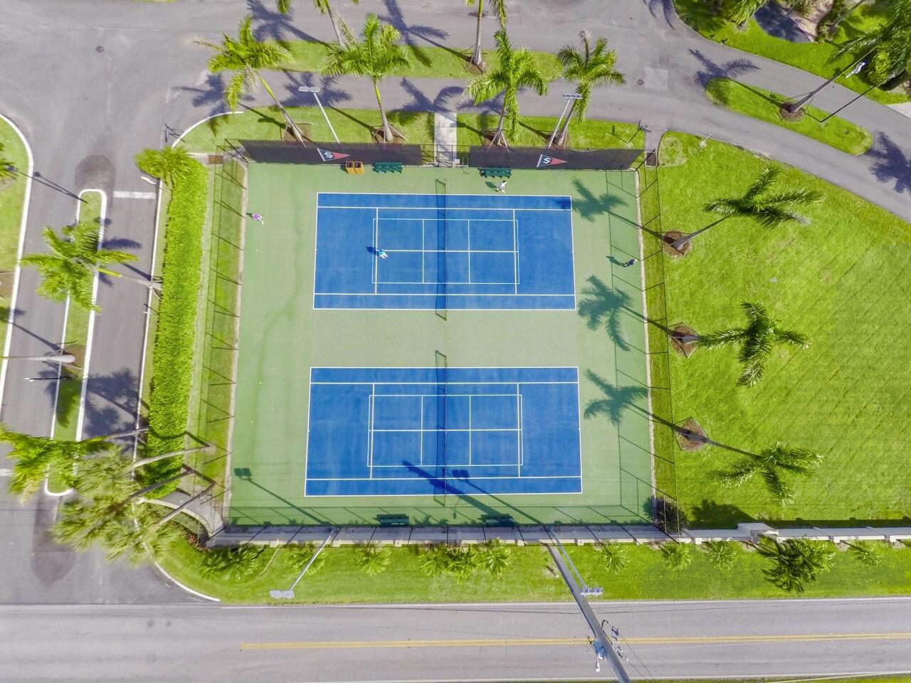 8574 Southeast Seagrape Way Hobe Sound, FL 33455 - Photo 31 of 38 Tennis & Pickleball