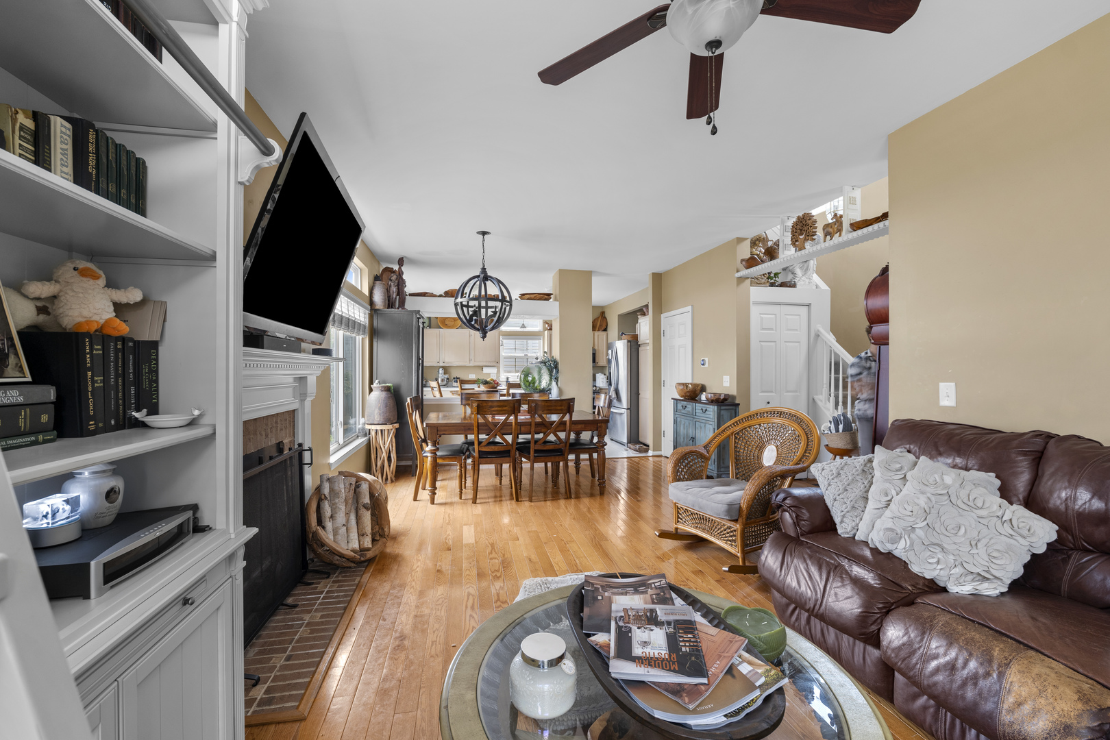 291 South Wildspring Road Round Lake, IL 60073 - Photo 4 of 26 Gallery Image 4