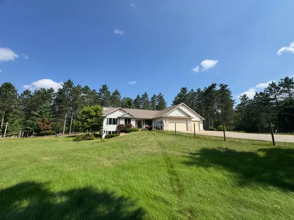 $614,900 | 3573 East 28th Street, White Cloud, MI 49349