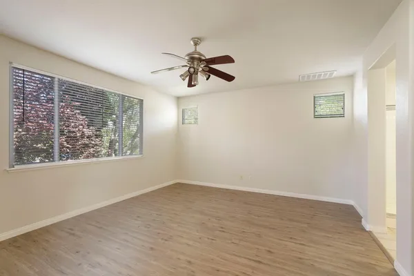 $804,000 | 1300 Eastlake Circle, Tracy, CA 95304