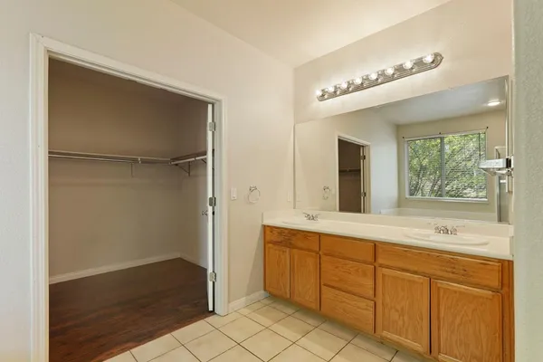 $804,000 | 1300 Eastlake Circle, Tracy, CA 95304