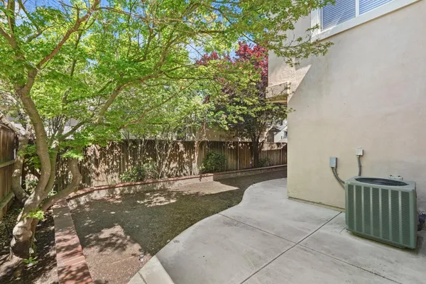 $804,000 | 1300 Eastlake Circle, Tracy, CA 95304