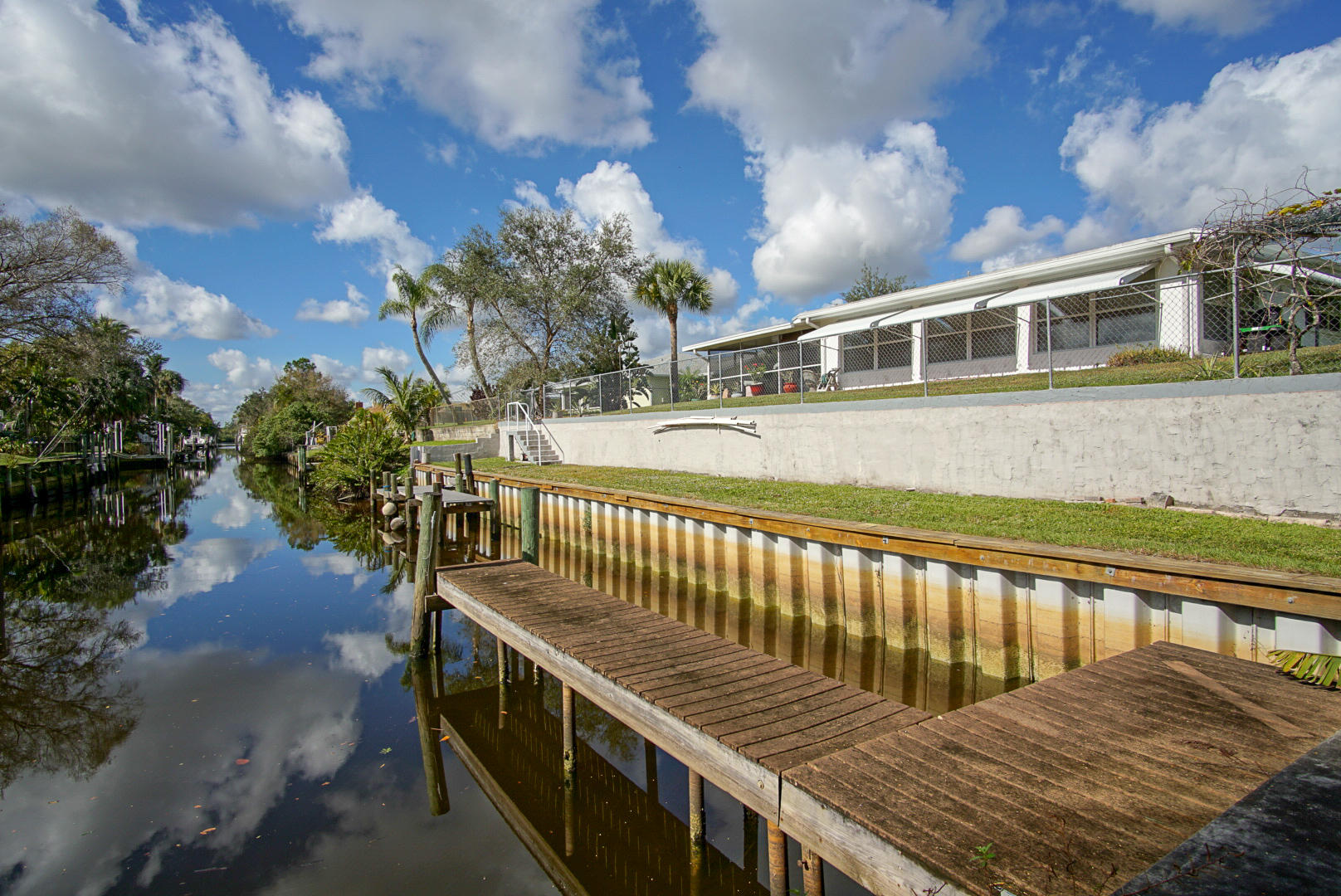 290 Southwest Harbor Street Stuart, FL 34997 - Photo 28 of 35 61E30973-C488-432B-BA2A-37A7FF2D7567