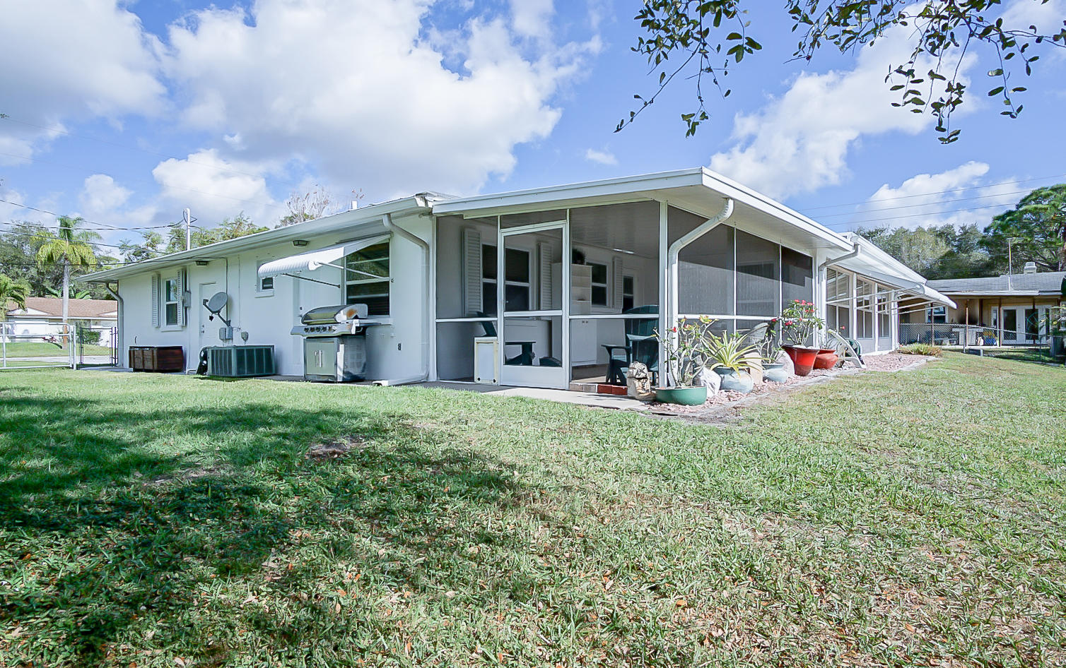 290 Southwest Harbor Street Stuart, FL 34997 - Photo 31 of 35 DFAA18BA-7A75-4187-A7AB-2C94B8889E97