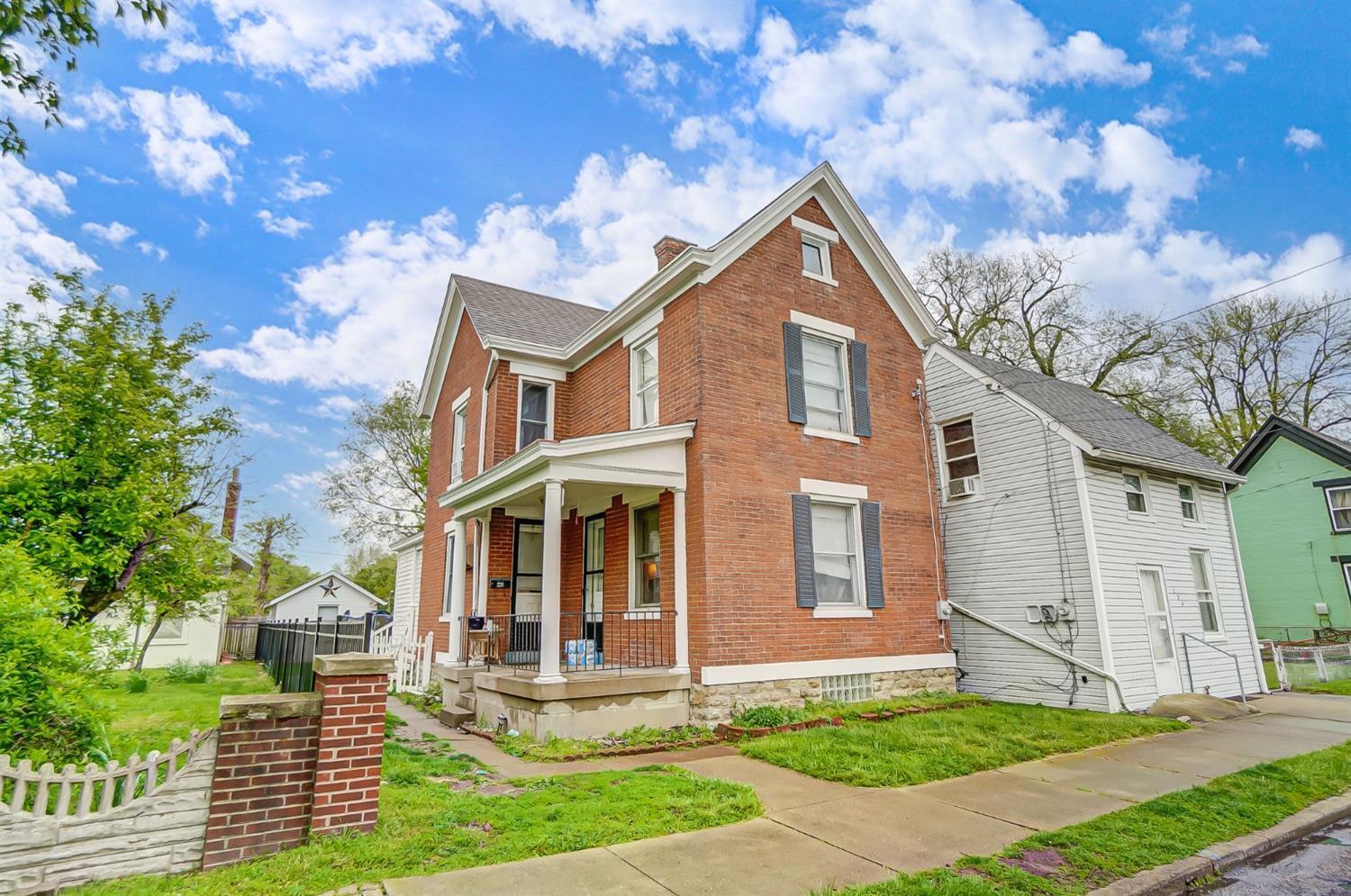 226 Walnut Street Reading, OH 45215 - Photo 2 of 37