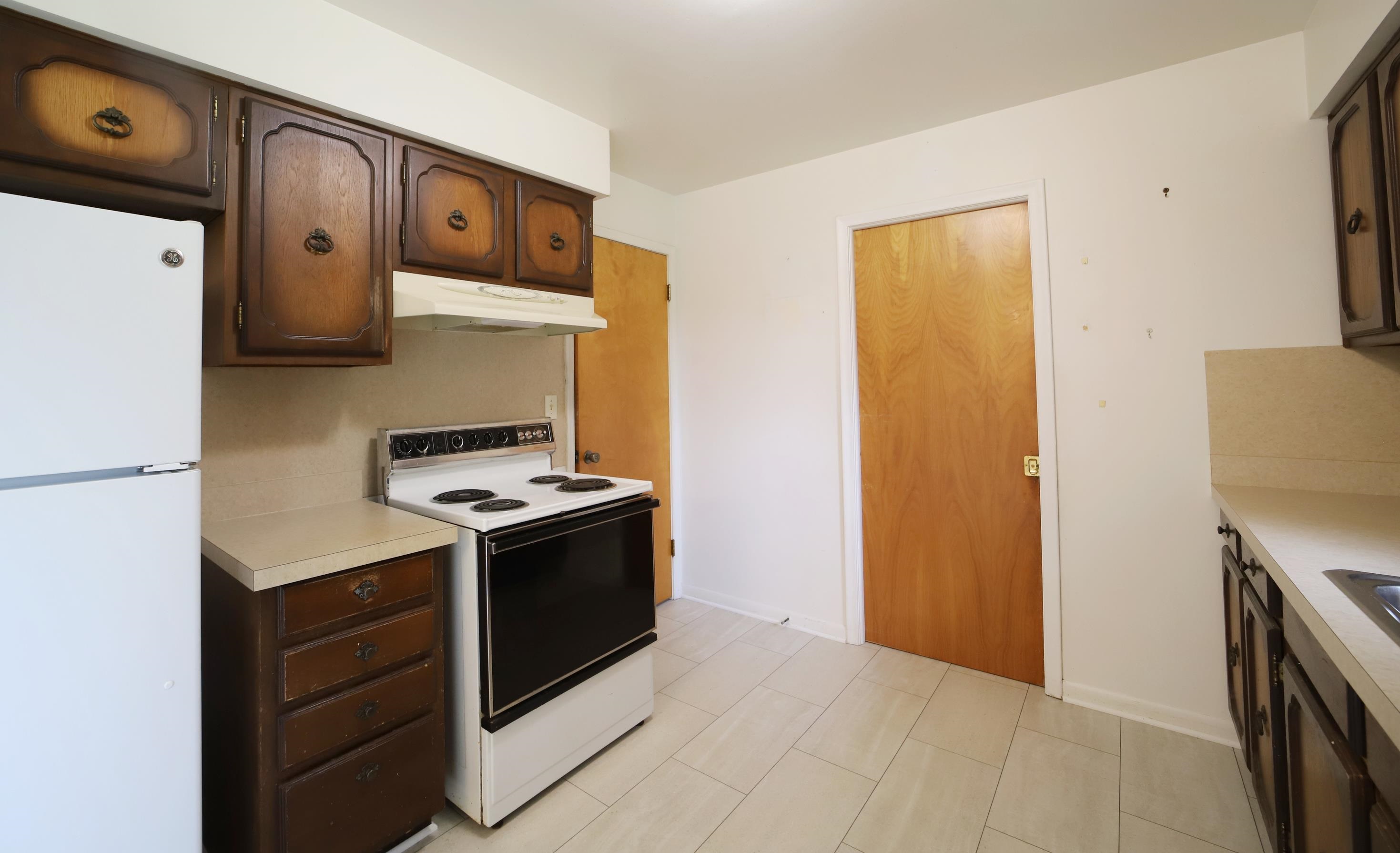 3192 Dillon Road Flushing, MI 48433 - Photo 8 of 28 50115092-7.JPG