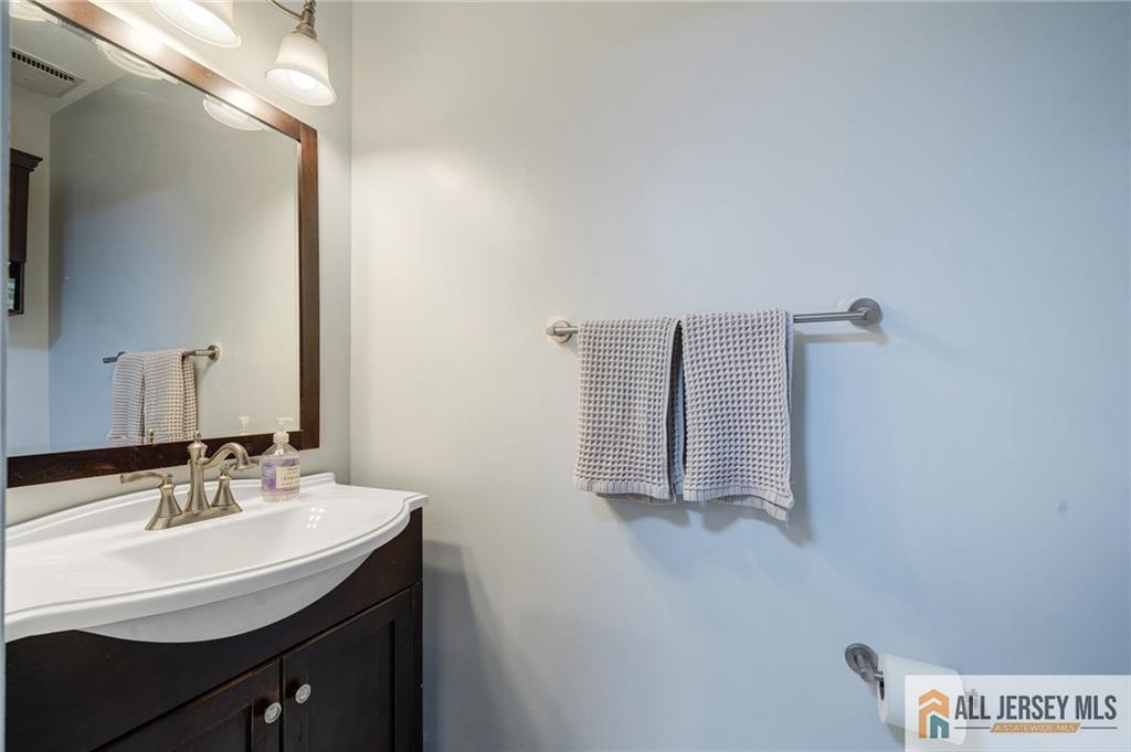 70 Percival Court Old Bridge, NJ 08857 - Photo 18 of 33