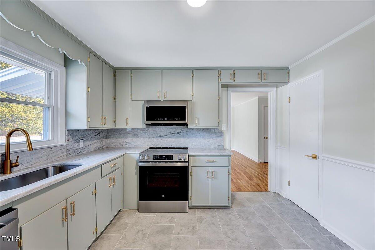 210 Monk Road Durham, NC 27704 - Photo 10 of 36 12-210 Monk Rd-12