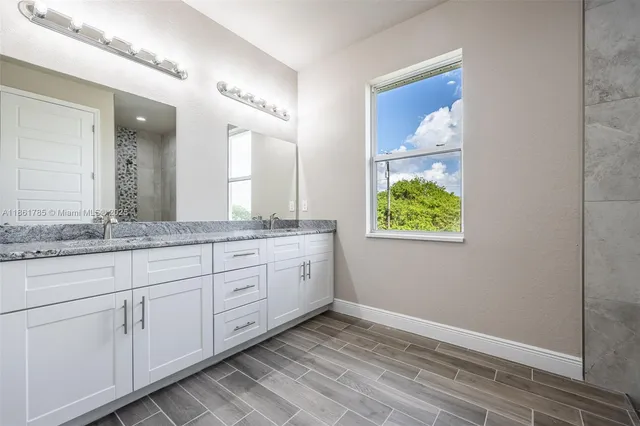 $319,000 | 5044 Wildgoose Circle, LaBelle, FL 33935