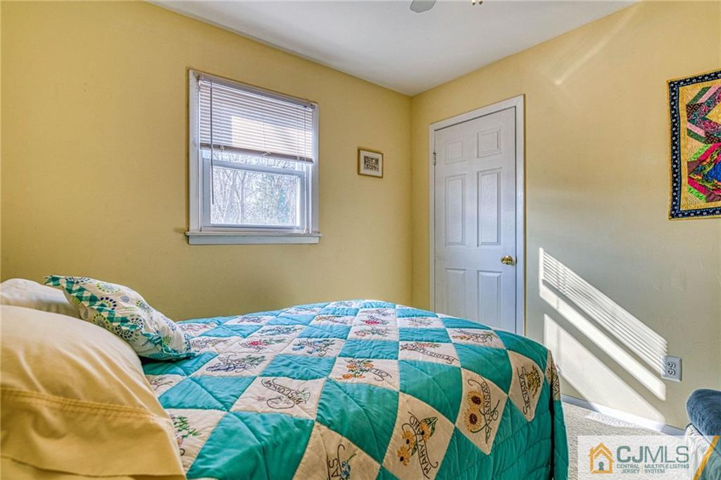 522 Halsey Road North Brunswick, NJ 08902 - Photo 24 of 31 Gallery Image 24