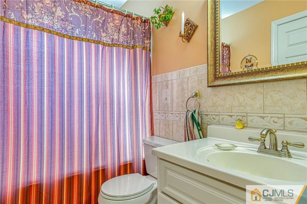 522 Halsey Road North Brunswick, NJ 08902 - Photo 25 of 31 Gallery Image 25