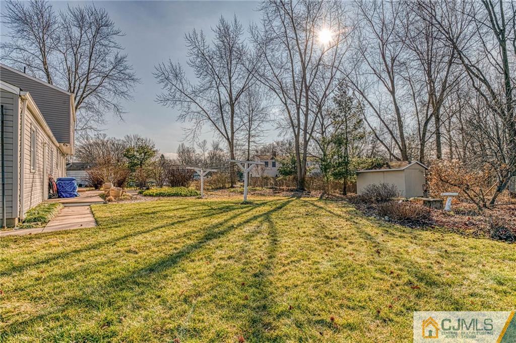 522 Halsey Road North Brunswick, NJ 08902 - Photo 26 of 31 Gallery Image 26