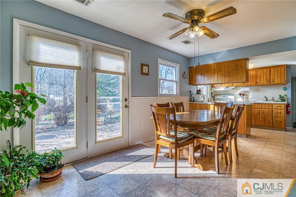 522 Halsey Road North Brunswick, NJ 08902 - Photo 8 of 31 Gallery Image 8