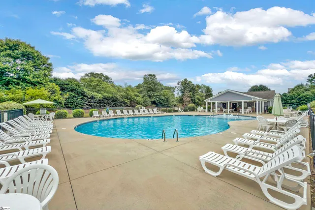 $395,000 | 362 Bridge Crossing Drive, Simpsonville, SC 29681