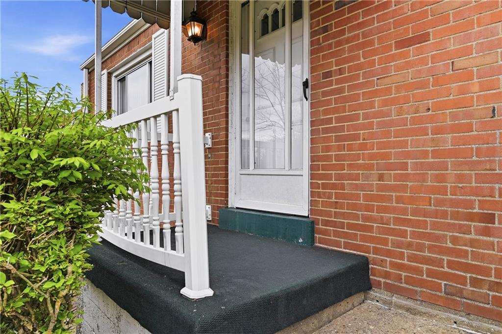 824 Vilsack Road Glenshaw, PA 15116 - Photo 4 of 44 a view of a brick wall of the building