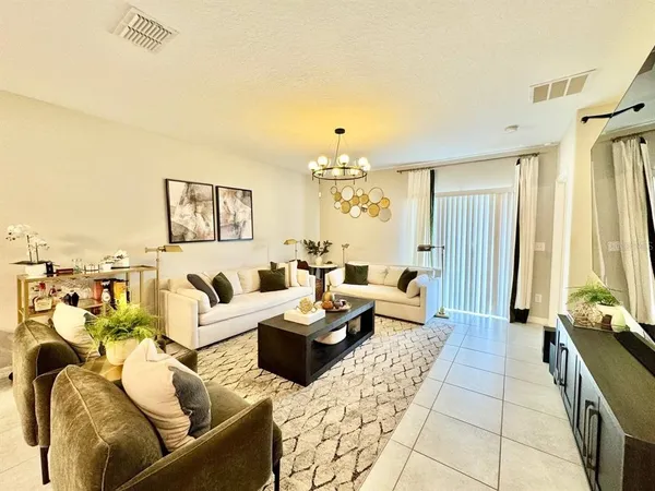 $3,200 | 7309 Canterbury Bells Court, Tampa, FL 33619