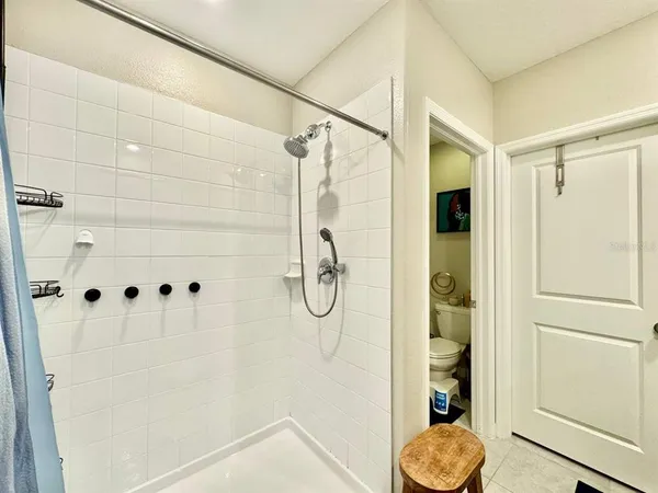 $3,200 | 7309 Canterbury Bells Court, Tampa, FL 33619