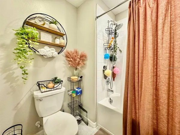 $3,200 | 7309 Canterbury Bells Court, Tampa, FL 33619