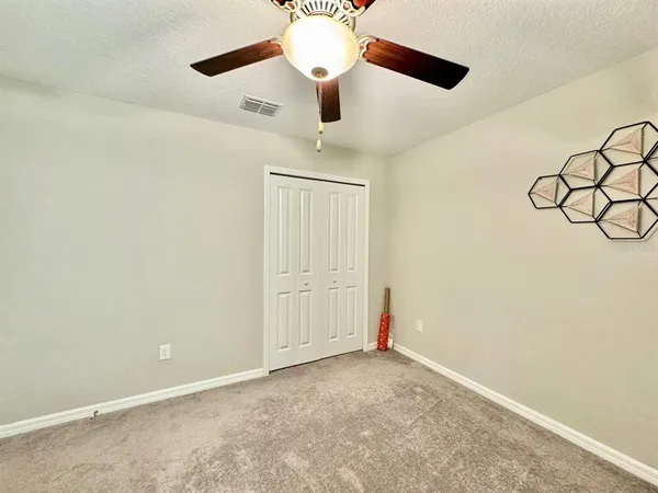 $3,200 | 7309 Canterbury Bells Court, Tampa, FL 33619