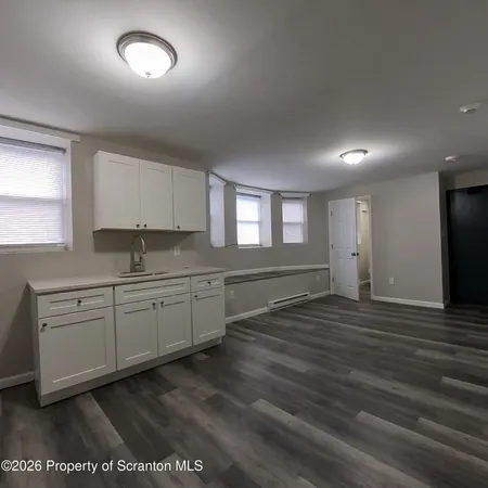 $895 | 1513 1515 Vine Street, Unit 2, Scranton, PA 18510