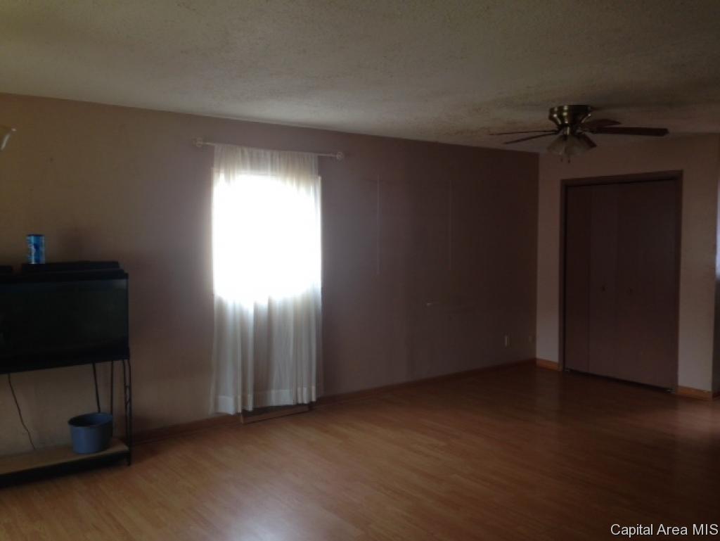 1901 North Albany Street Springfield, IL 62702 - Photo 12 of 35