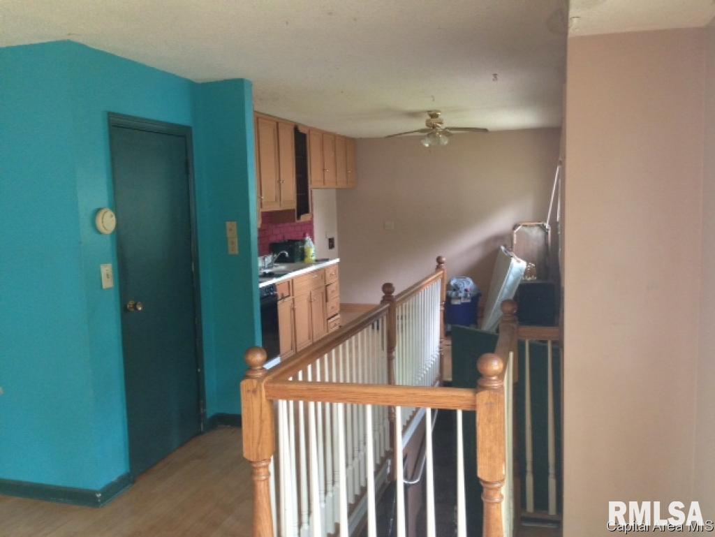 1901 North Albany Street Springfield, IL 62702 - Photo 3 of 35