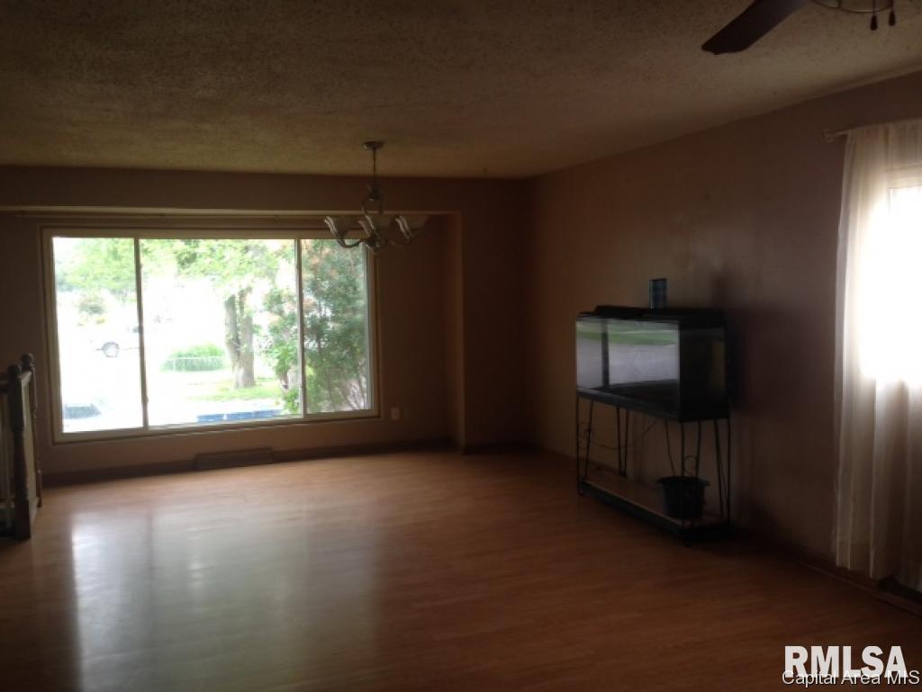 1901 North Albany Street Springfield, IL 62702 - Photo 10 of 35