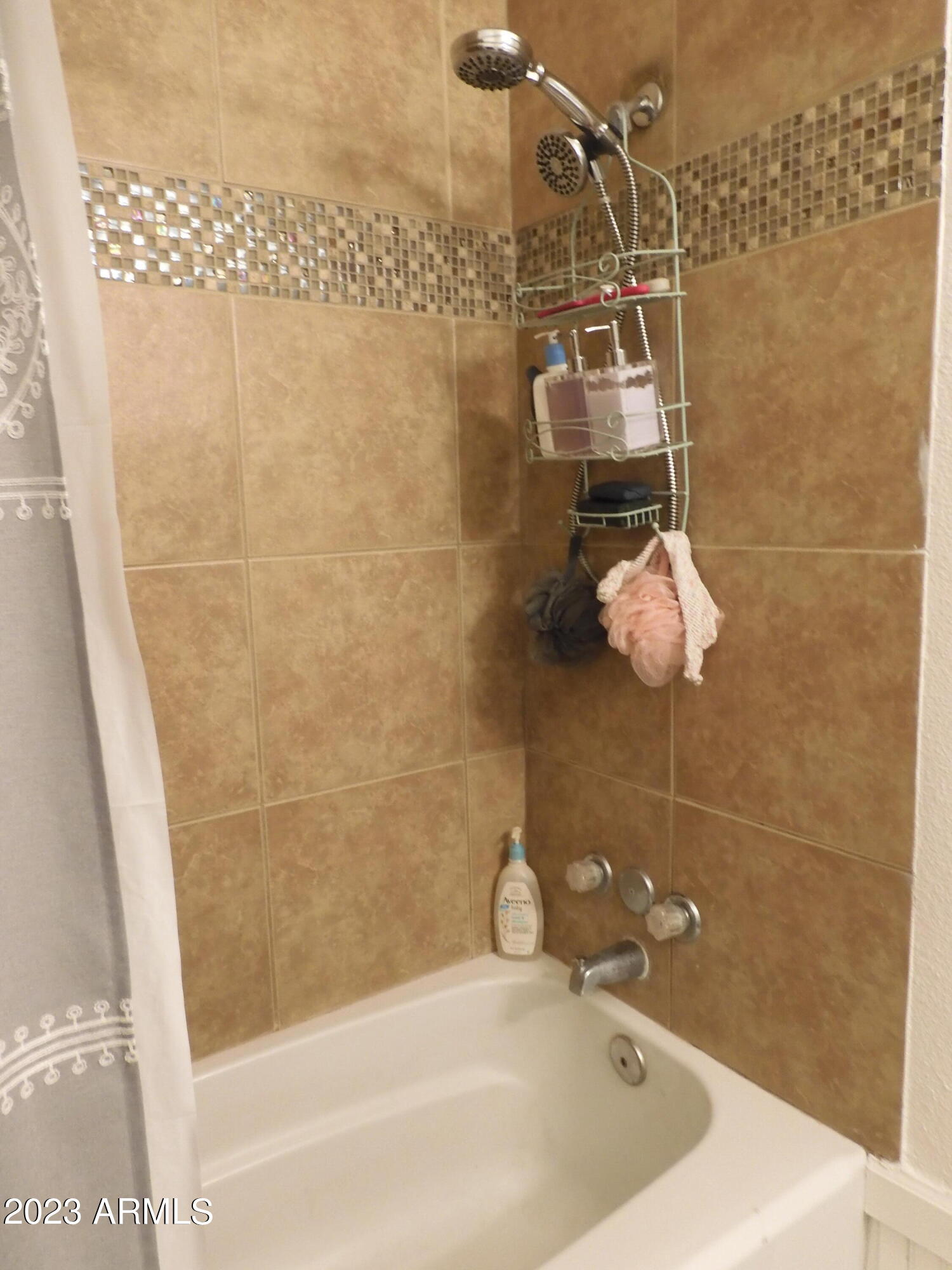3511 East Baseline Road, Unit 1078 Phoenix, AZ 85042 - Photo 32 of 48 Main Bath