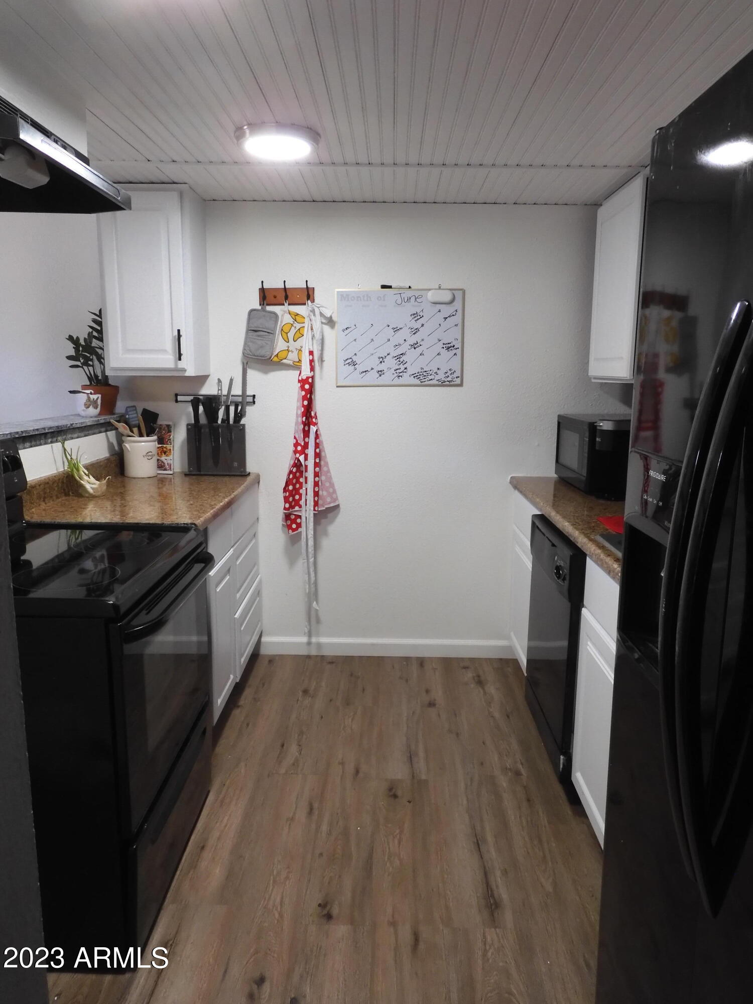 3511 East Baseline Road, Unit 1078 Phoenix, AZ 85042 - Photo 8 of 48 Kitchen