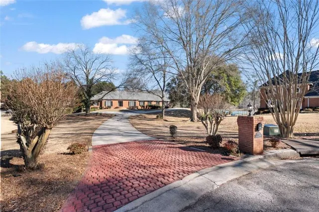 $594,000 | 405 Savannah Circle, Jonesboro, GA 30236