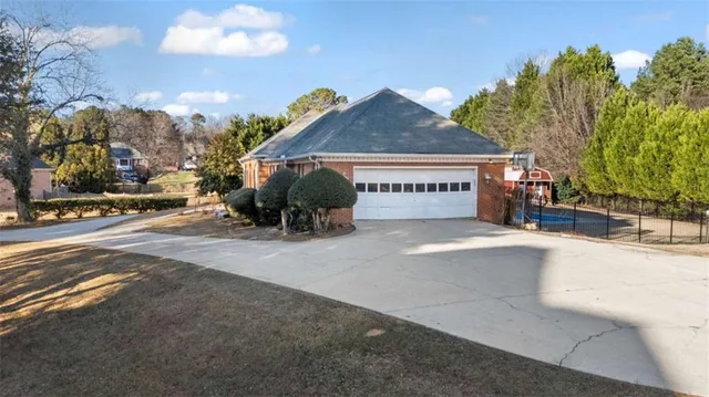 $594,000 | 405 Savannah Circle, Jonesboro, GA 30236