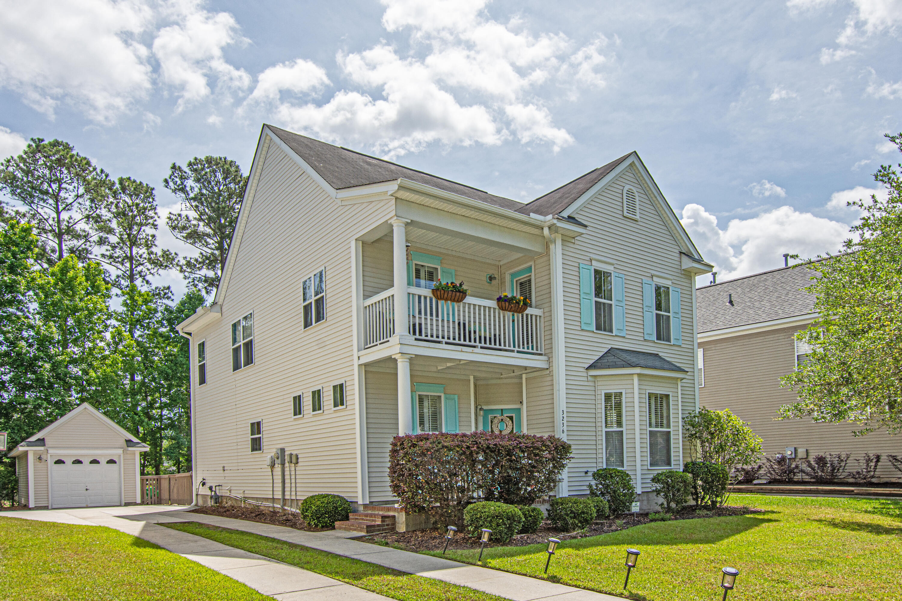 3236 Beaconsfield Road Mount Pleasant, SC 29466 - Photo 1 of 39 0-19