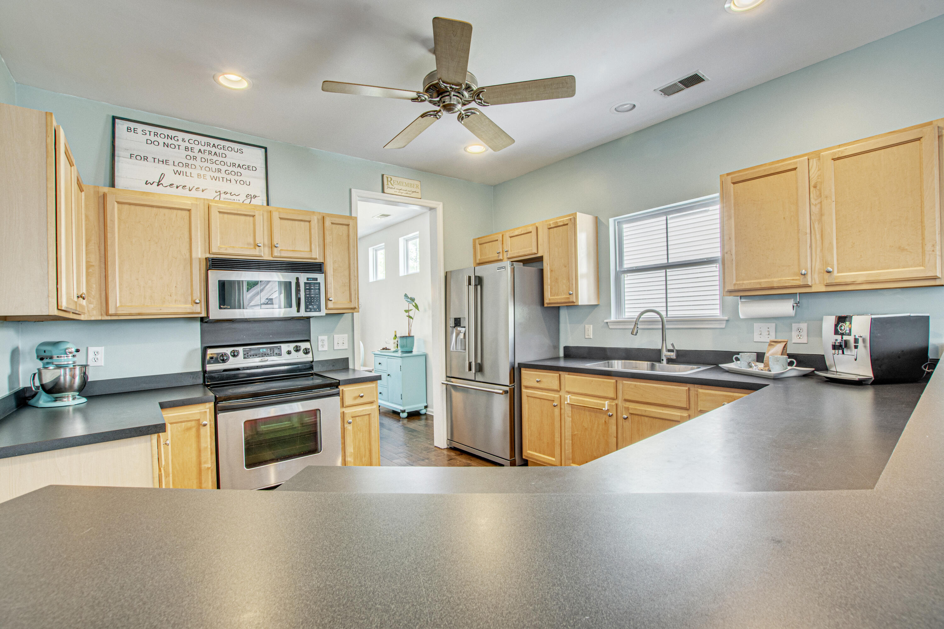 3236 Beaconsfield Road Mount Pleasant, SC 29466 - Photo 35 of 39 16