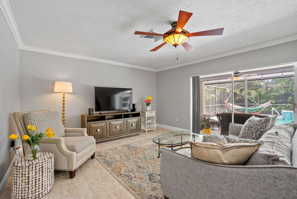 12652 Ellison Wilson Road North Palm Beach, FL 33408 - Photo 11 of 43 Living Room