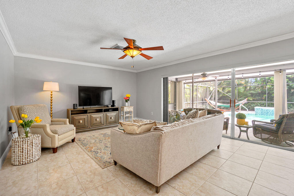 12652 Ellison Wilson Road North Palm Beach, FL 33408 - Photo 12 of 43 Living Room