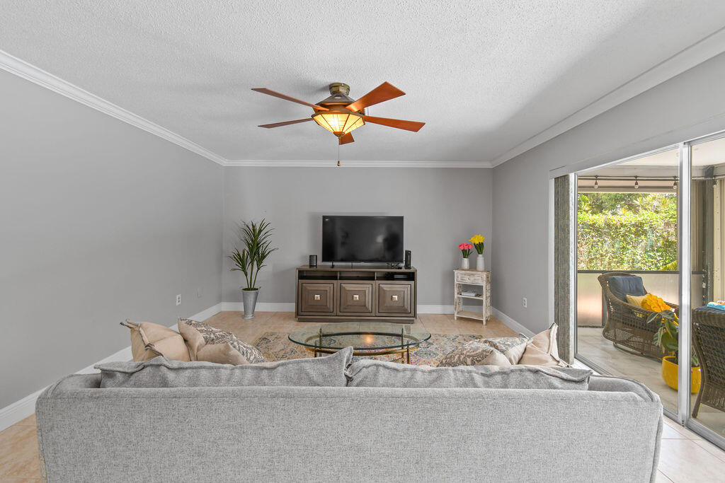 12652 Ellison Wilson Road North Palm Beach, FL 33408 - Photo 14 of 43 Living Room
