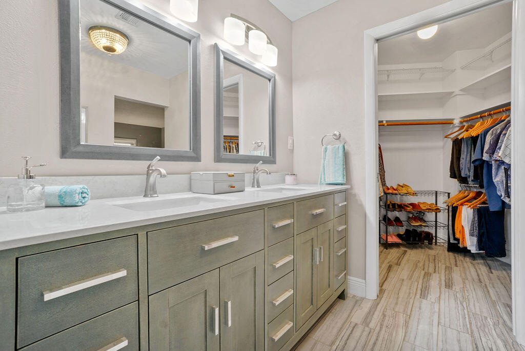 12652 Ellison Wilson Road North Palm Beach, FL 33408 - Photo 22 of 43 Primary Bathroom